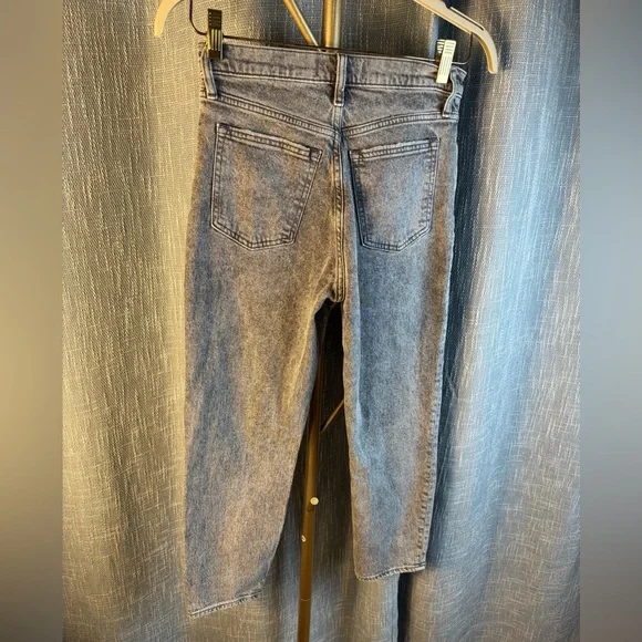 NWT Abercrombie And Fitch The Mom High Rise Jeans Acid Wash Womens size 26S/2S - Picture 4 of 12